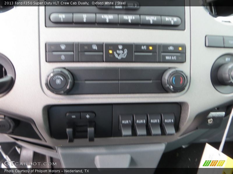 Controls of 2013 F350 Super Duty XLT Crew Cab Dually