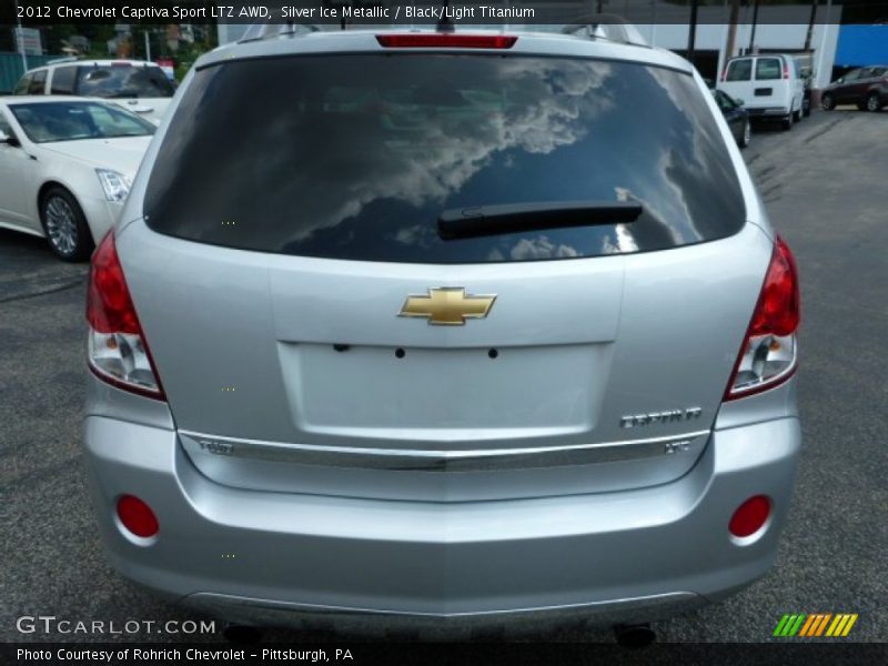 Silver Ice Metallic / Black/Light Titanium 2012 Chevrolet Captiva Sport LTZ AWD