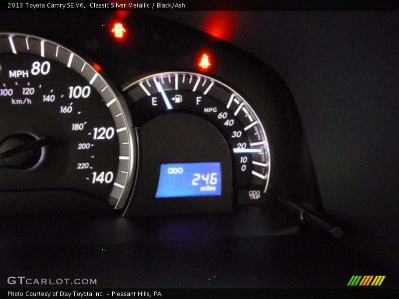Classic Silver Metallic / Black/Ash 2013 Toyota Camry SE V6