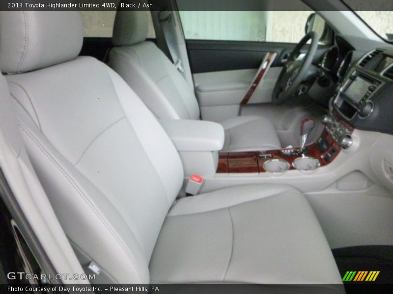 Black / Ash 2013 Toyota Highlander Limited 4WD