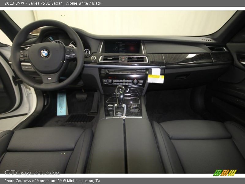 Dashboard of 2013 7 Series 750Li Sedan