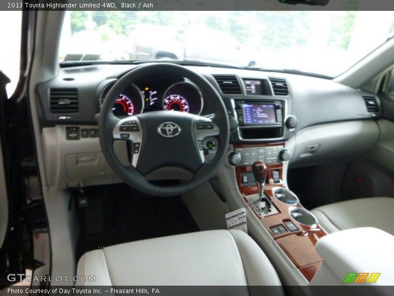 Black / Ash 2013 Toyota Highlander Limited 4WD