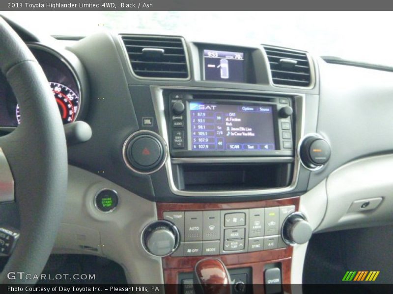 Black / Ash 2013 Toyota Highlander Limited 4WD