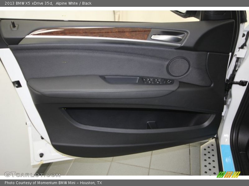 Alpine White / Black 2013 BMW X5 xDrive 35d