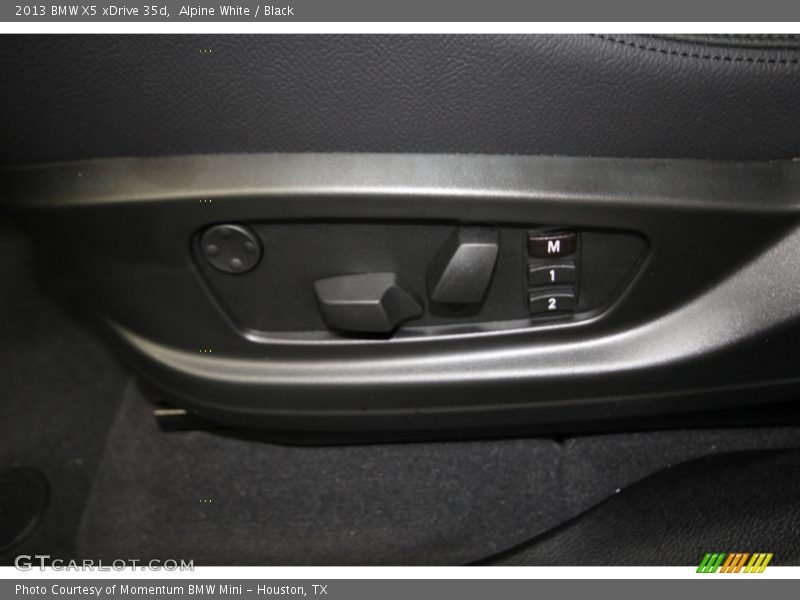 Alpine White / Black 2013 BMW X5 xDrive 35d