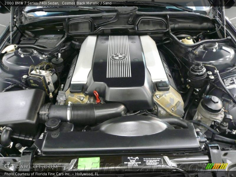 Cosmos Black Metallic / Sand 2000 BMW 7 Series 740i Sedan
