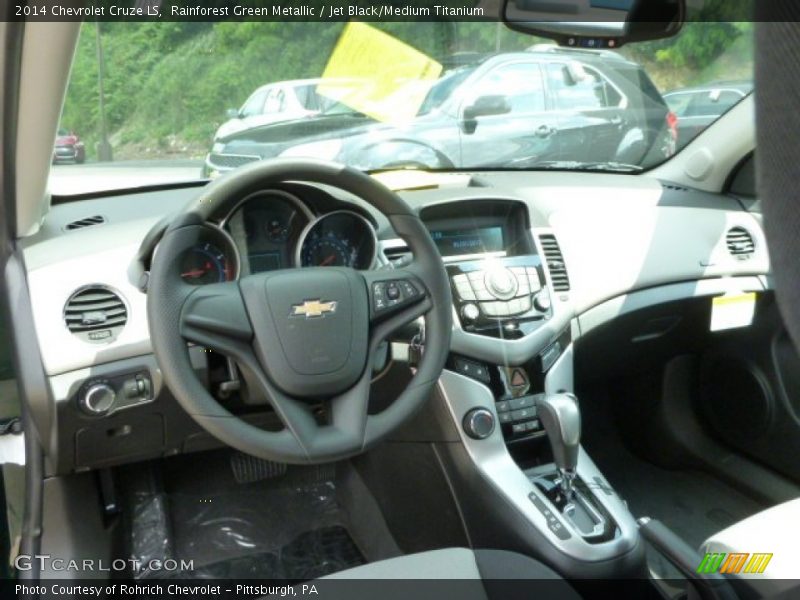 Dashboard of 2014 Cruze LS