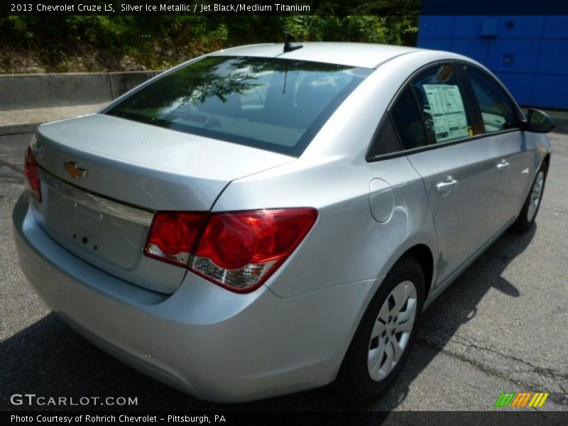 Silver Ice Metallic / Jet Black/Medium Titanium 2013 Chevrolet Cruze LS