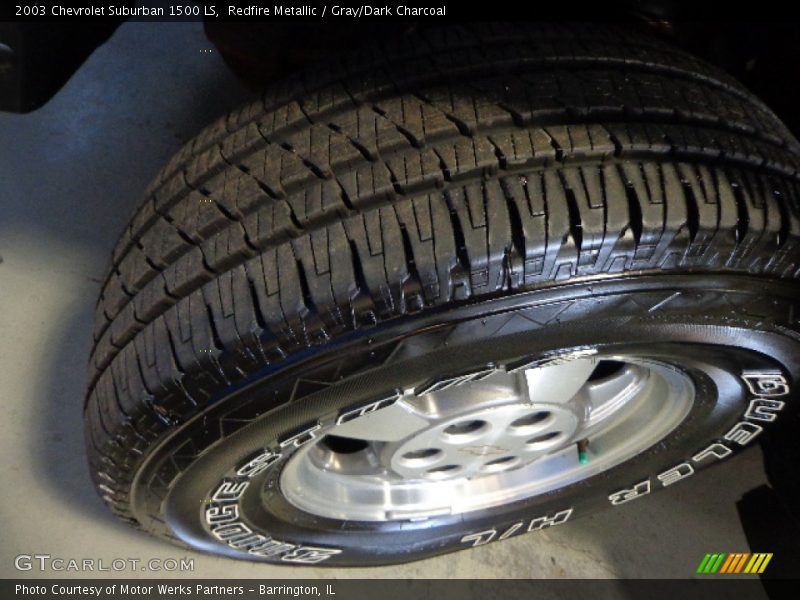 Redfire Metallic / Gray/Dark Charcoal 2003 Chevrolet Suburban 1500 LS