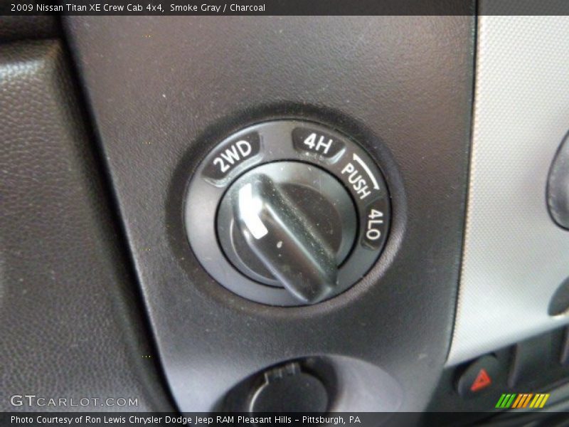 Smoke Gray / Charcoal 2009 Nissan Titan XE Crew Cab 4x4