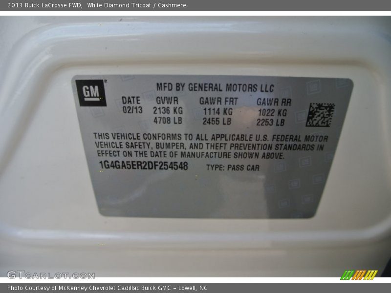 White Diamond Tricoat / Cashmere 2013 Buick LaCrosse FWD
