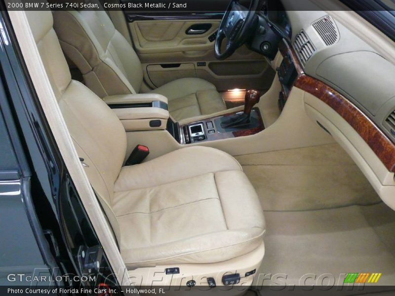 Cosmos Black Metallic / Sand 2000 BMW 7 Series 740i Sedan