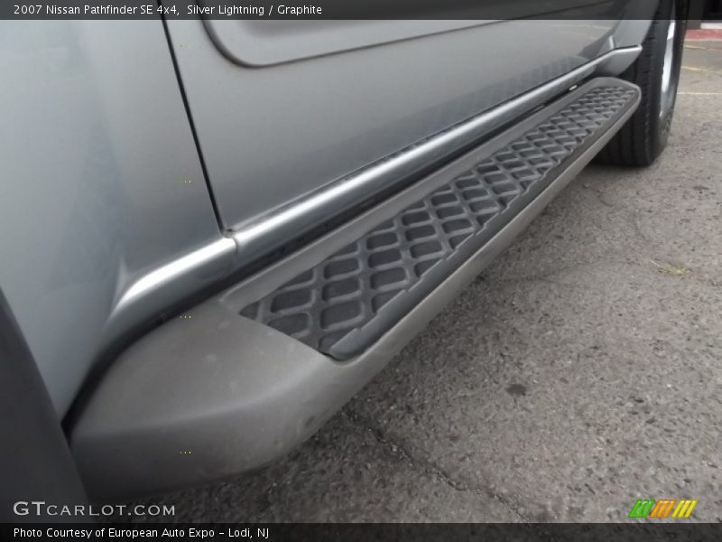 Silver Lightning / Graphite 2007 Nissan Pathfinder SE 4x4