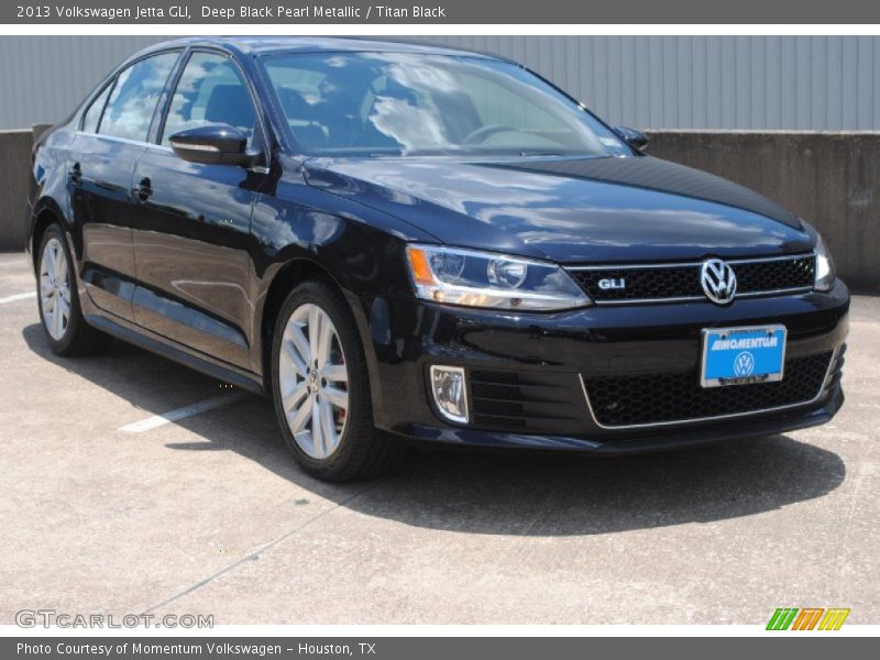 Deep Black Pearl Metallic / Titan Black 2013 Volkswagen Jetta GLI