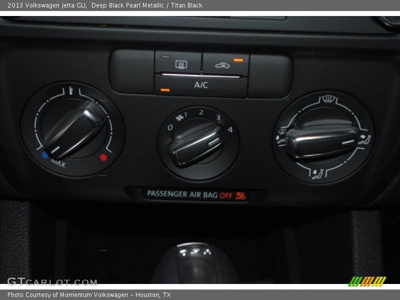 Deep Black Pearl Metallic / Titan Black 2013 Volkswagen Jetta GLI