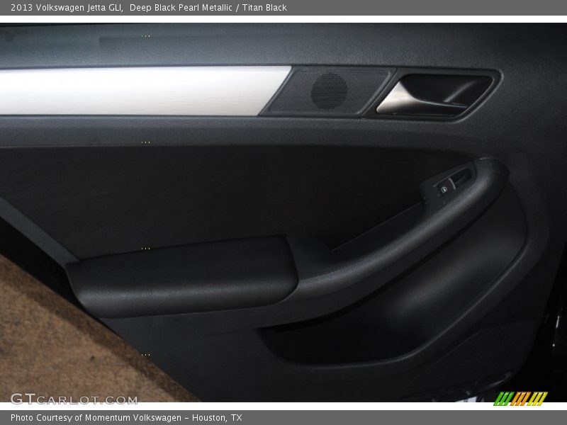 Deep Black Pearl Metallic / Titan Black 2013 Volkswagen Jetta GLI