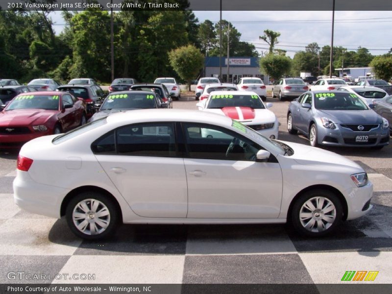 Candy White / Titan Black 2012 Volkswagen Jetta SE Sedan