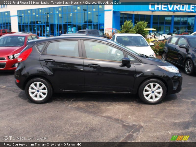 Tuxedo Black Metallic / Charcoal Black/Blue Cloth 2011 Ford Fiesta SE Hatchback
