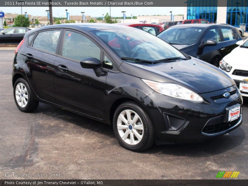 Tuxedo Black Metallic / Charcoal Black/Blue Cloth 2011 Ford Fiesta SE Hatchback