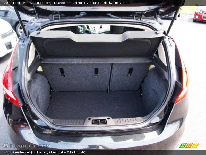 Tuxedo Black Metallic / Charcoal Black/Blue Cloth 2011 Ford Fiesta SE Hatchback