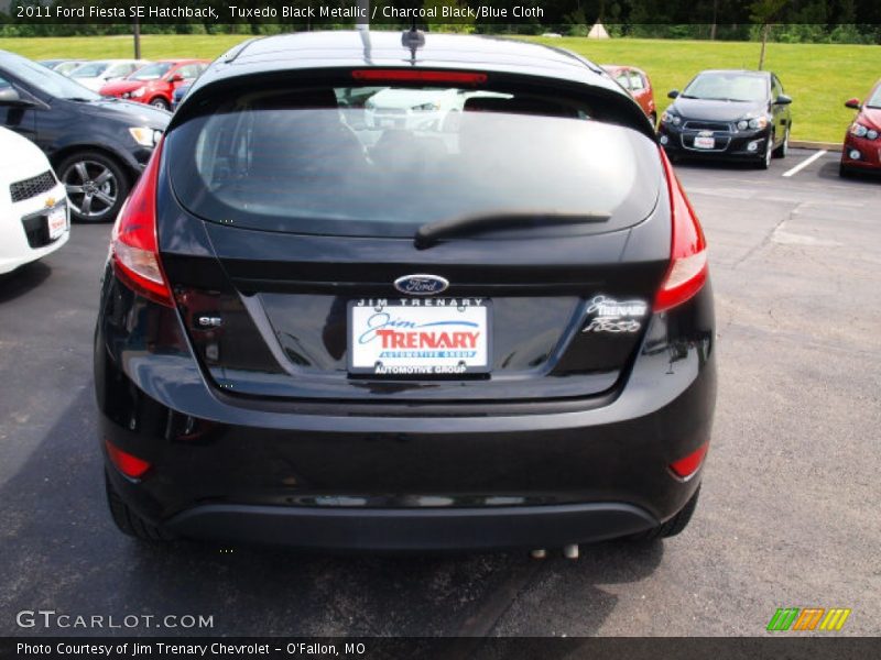 Tuxedo Black Metallic / Charcoal Black/Blue Cloth 2011 Ford Fiesta SE Hatchback