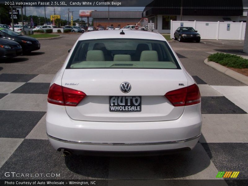 Candy White / Cornsilk Beige 2012 Volkswagen Passat 2.5L SEL