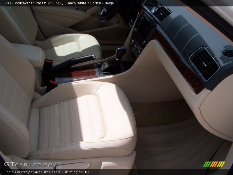 Candy White / Cornsilk Beige 2012 Volkswagen Passat 2.5L SEL