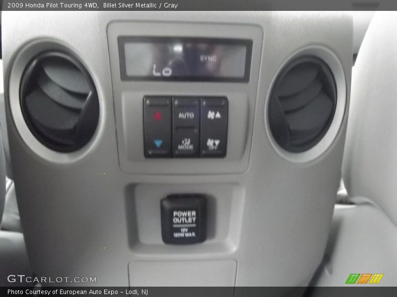 Billet Silver Metallic / Gray 2009 Honda Pilot Touring 4WD