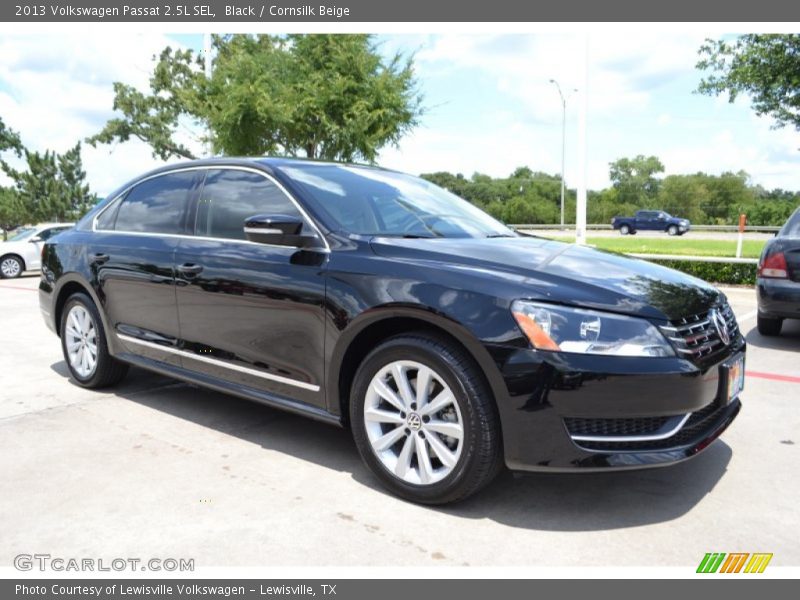 Black / Cornsilk Beige 2013 Volkswagen Passat 2.5L SEL