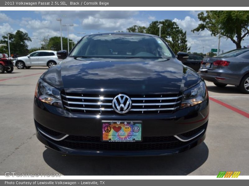 Black / Cornsilk Beige 2013 Volkswagen Passat 2.5L SEL