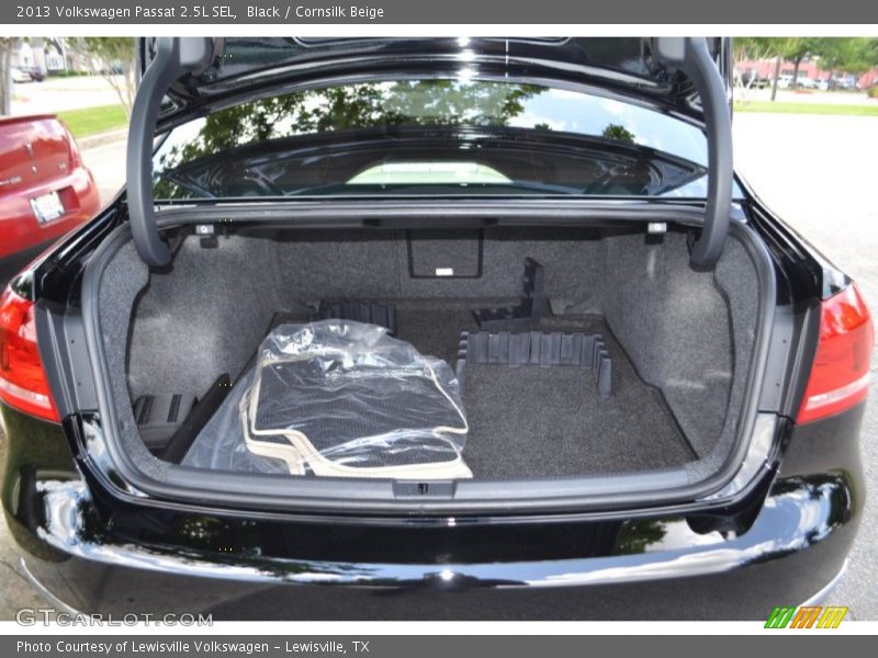 Black / Cornsilk Beige 2013 Volkswagen Passat 2.5L SEL