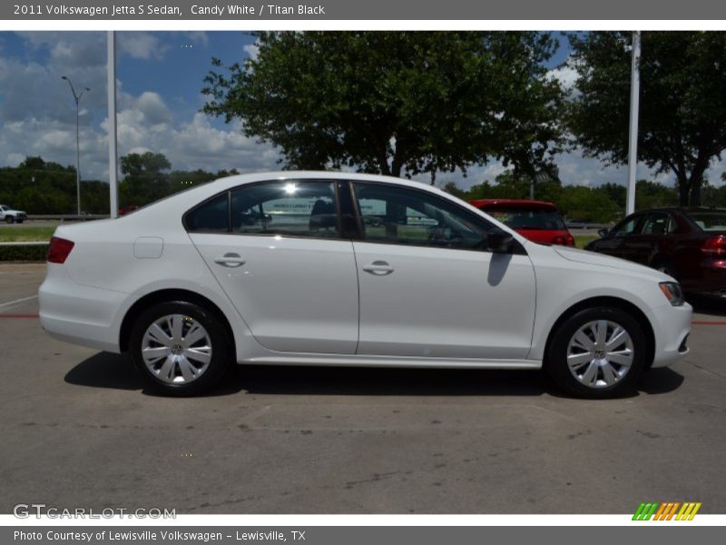 Candy White / Titan Black 2011 Volkswagen Jetta S Sedan