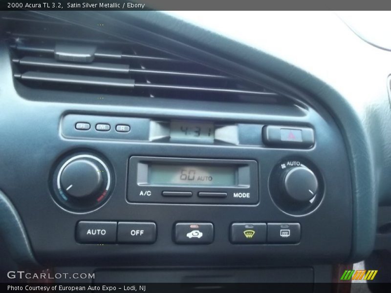 Satin Silver Metallic / Ebony 2000 Acura TL 3.2