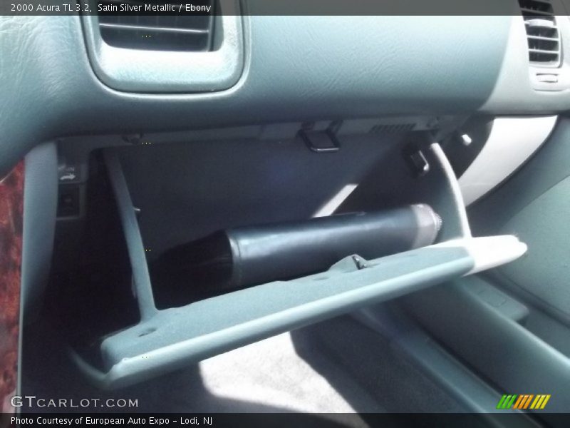 Satin Silver Metallic / Ebony 2000 Acura TL 3.2