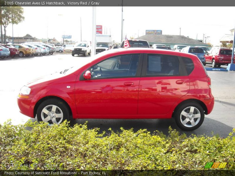 Victory Red / Gray 2005 Chevrolet Aveo LS Hatchback