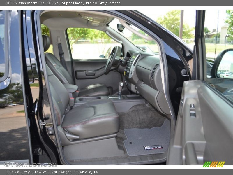 Super Black / Pro 4X Gray Leather 2011 Nissan Xterra Pro-4X 4x4