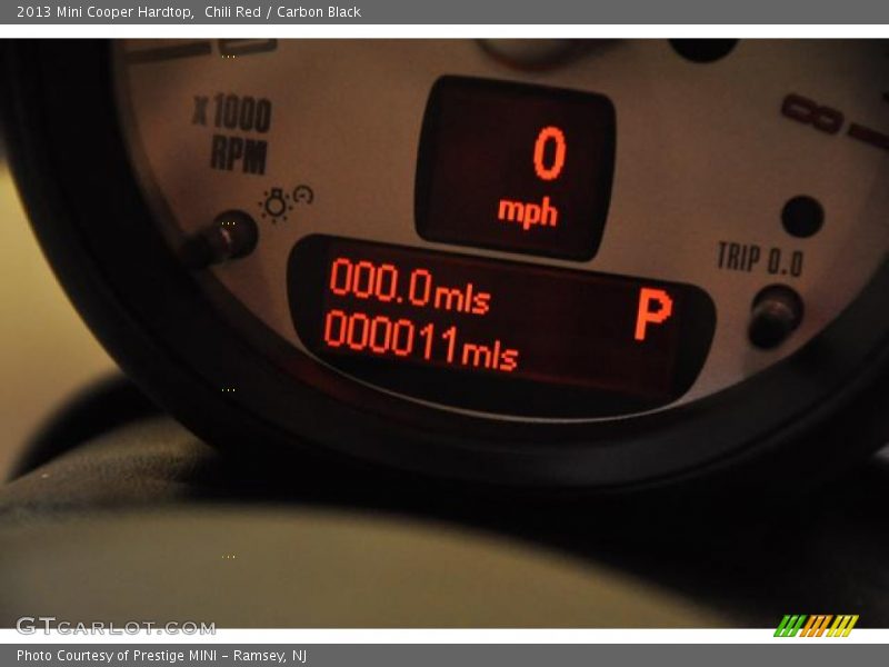 Chili Red / Carbon Black 2013 Mini Cooper Hardtop