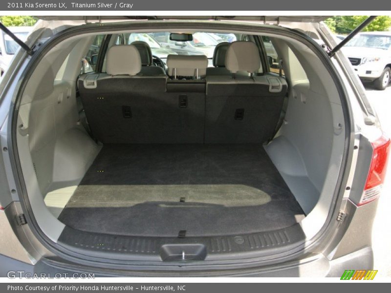 Titanium Silver / Gray 2011 Kia Sorento LX