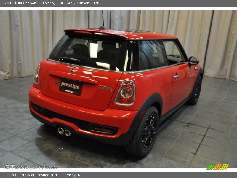 Chili Red / Carbon Black 2013 Mini Cooper S Hardtop