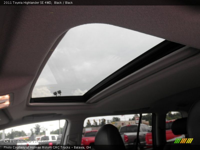 Black / Black 2011 Toyota Highlander SE 4WD