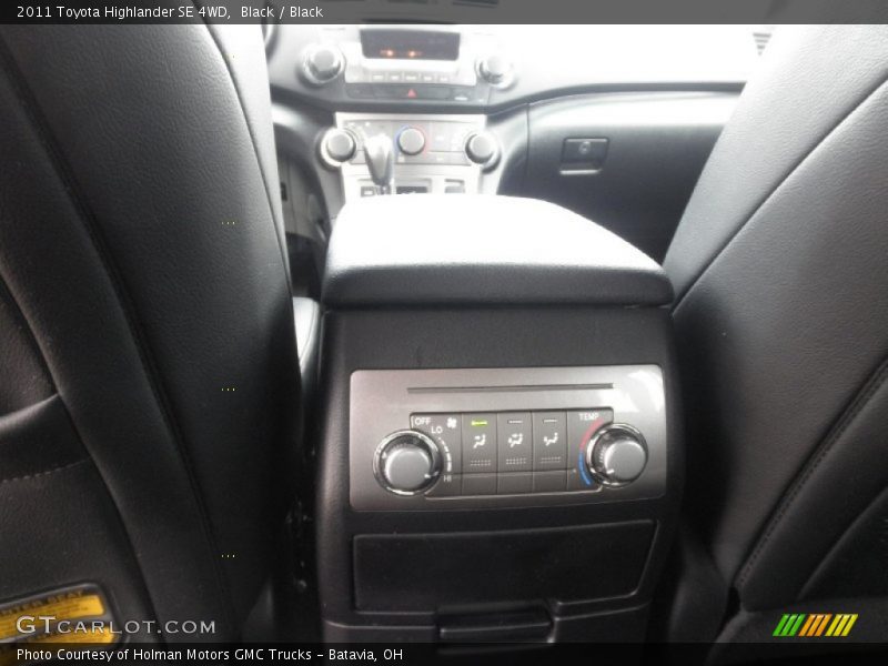 Black / Black 2011 Toyota Highlander SE 4WD
