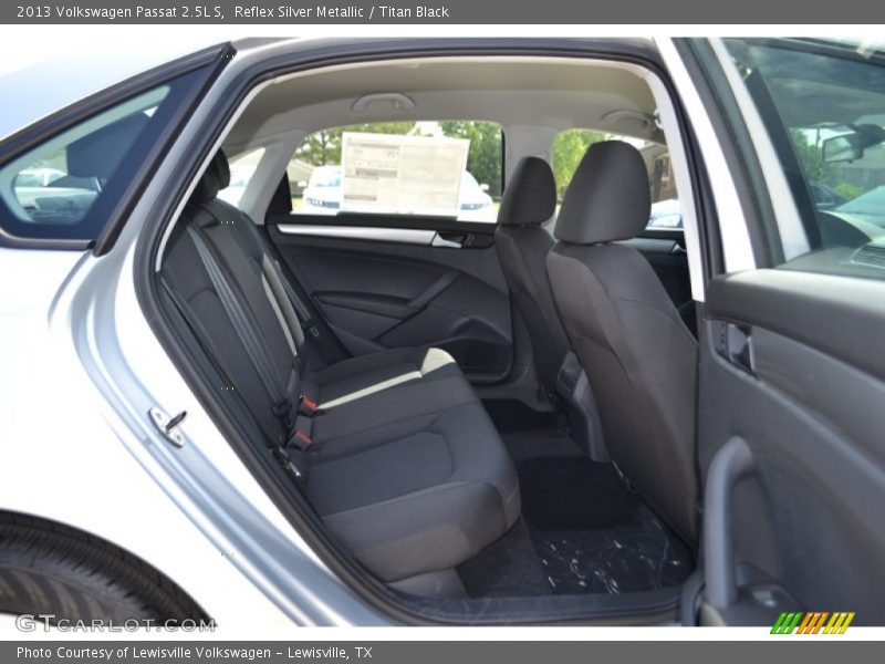 Reflex Silver Metallic / Titan Black 2013 Volkswagen Passat 2.5L S