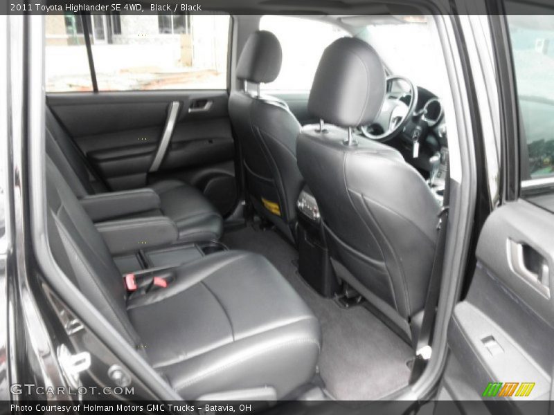 Black / Black 2011 Toyota Highlander SE 4WD