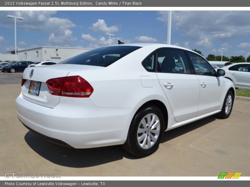 Candy White / Titan Black 2013 Volkswagen Passat 2.5L Wolfsburg Edition