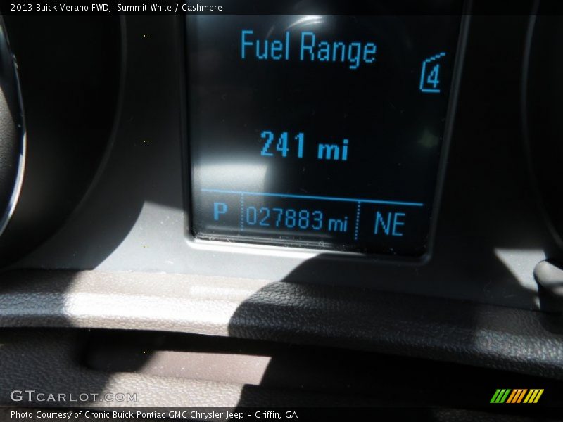 Summit White / Cashmere 2013 Buick Verano FWD