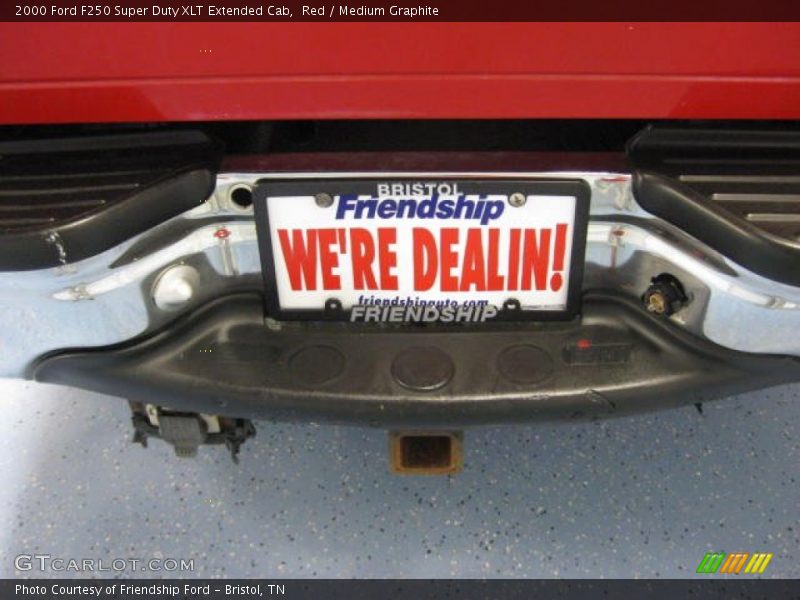 Red / Medium Graphite 2000 Ford F250 Super Duty XLT Extended Cab