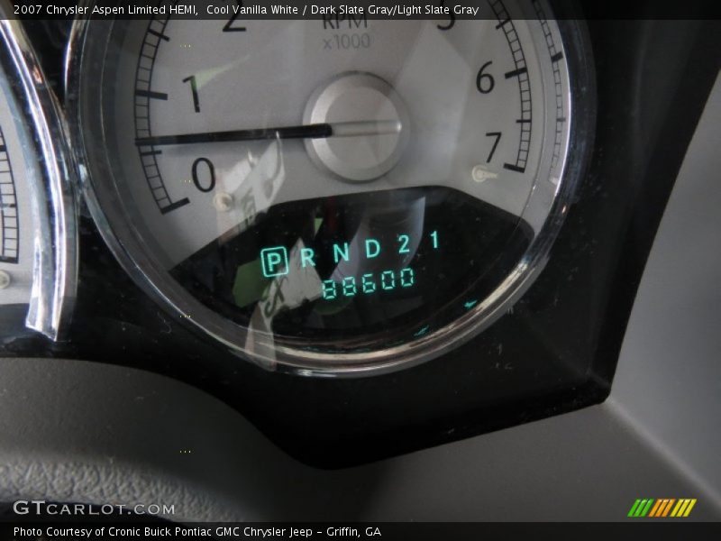 Cool Vanilla White / Dark Slate Gray/Light Slate Gray 2007 Chrysler Aspen Limited HEMI
