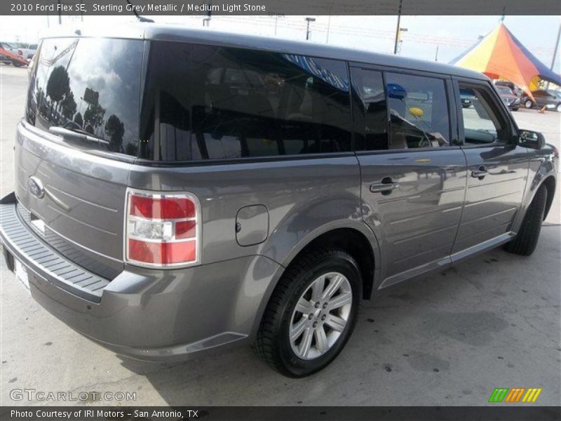 Sterling Grey Metallic / Medium Light Stone 2010 Ford Flex SE
