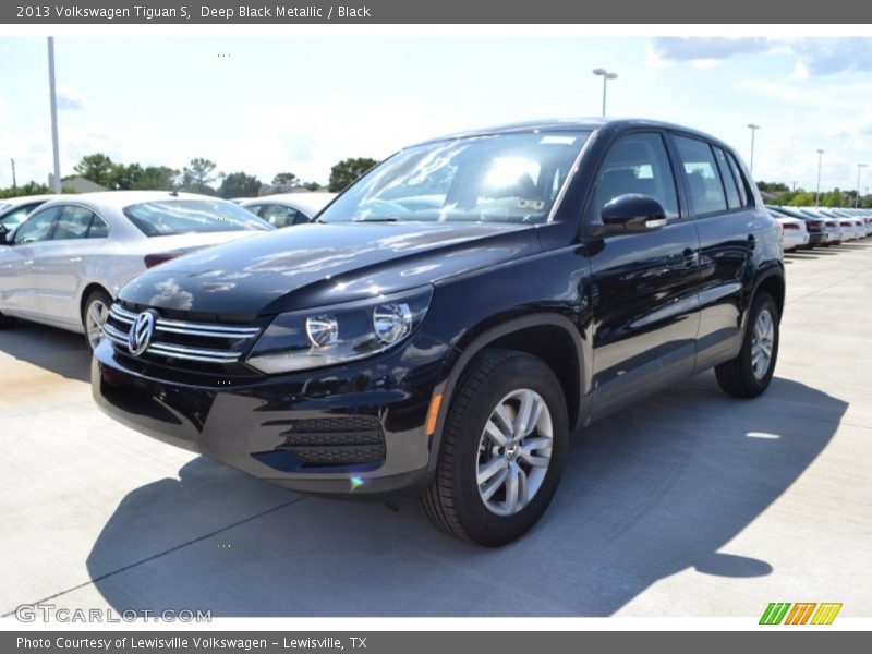 Deep Black Metallic / Black 2013 Volkswagen Tiguan S