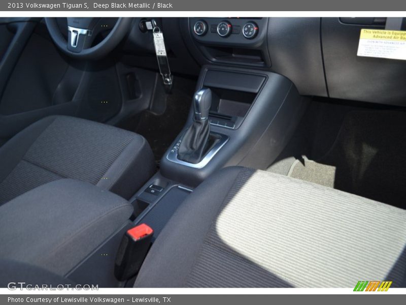 Deep Black Metallic / Black 2013 Volkswagen Tiguan S